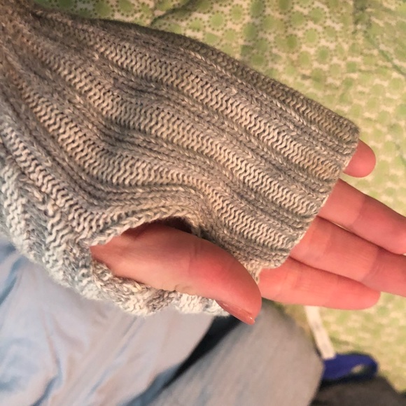 Lululemon sweater zip-up - Picture 3 of 6